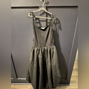 Banana Republic Black bubble hem maxi dress